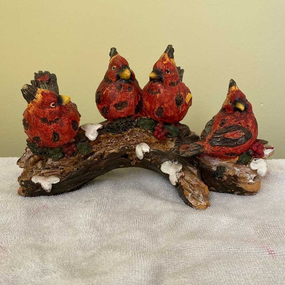 Cardinal Christmas decor